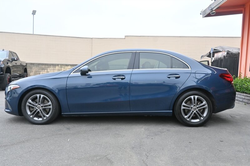 2020 Mercedes Benz A 220 photo 4