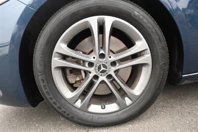 2020 Mercedes-Benz A 220 - Photo 12 - Norwalk, CA 90650-2241