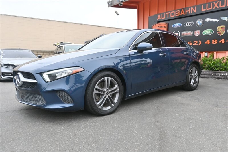 2020 Mercedes Benz A 220 photo 3