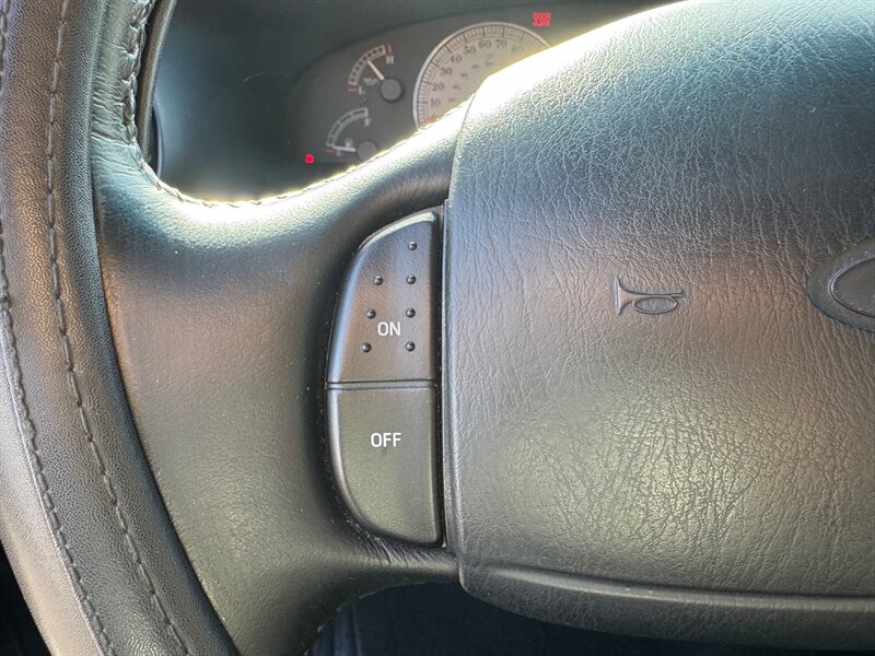 2002 Ford F-150 Harley-Davidson - Photo 26 - Norwalk, CA 90650-2241
