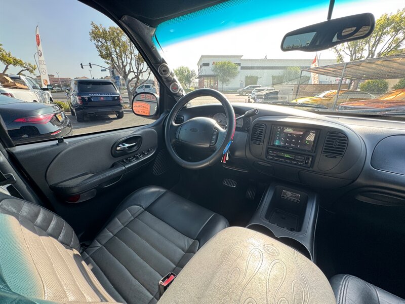 2002 Ford F-150 Harley-Davidson - Photo 37 - Norwalk, CA 90650-2241