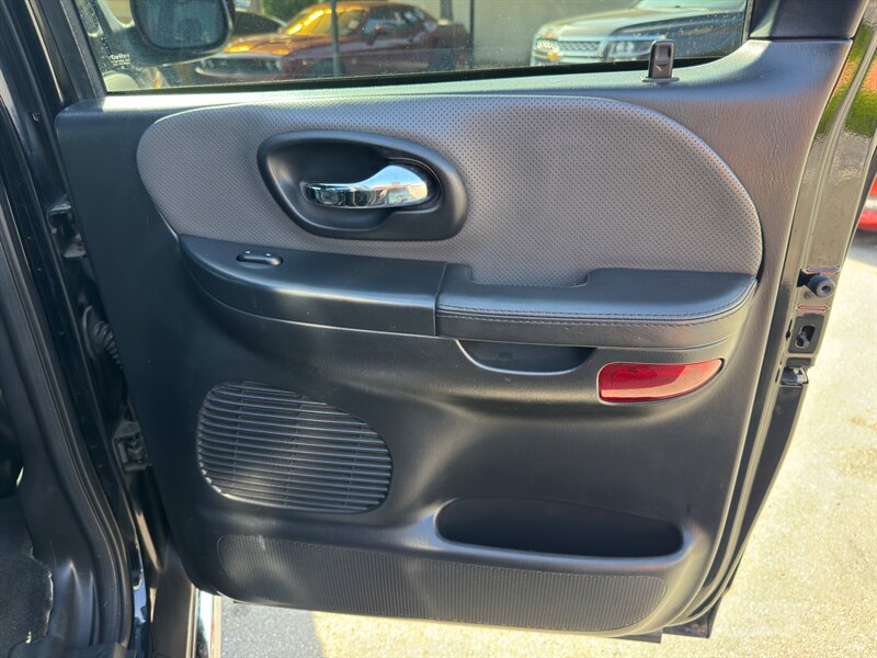 2002 Ford F-150 Harley-Davidson - Photo 38 - Norwalk, CA 90650-2241