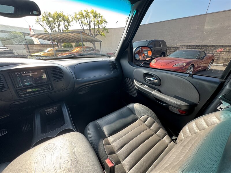 2002 Ford F-150 Harley-Davidson - Photo 36 - Norwalk, CA 90650-2241