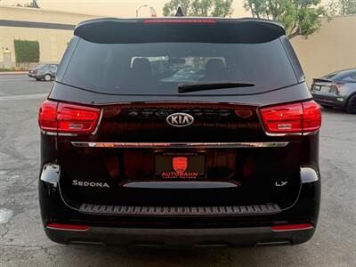 2020 Kia Sedona LX - Photo 11 - Norwalk, CA 90650-2241
