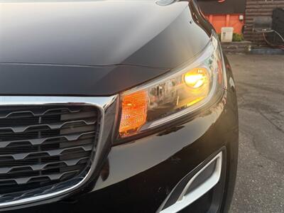 2020 Kia Sedona LX - Photo 5 - Norwalk, CA 90650-2241