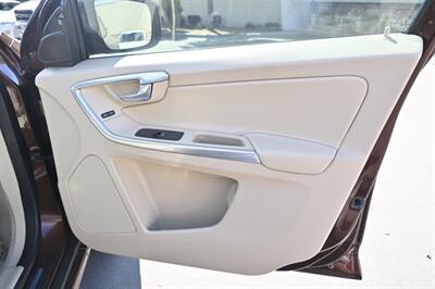 2015 Volvo XC60 T6 Drive-E   - Photo 56 - Norwalk, CA 90650-2241