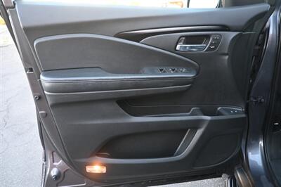 2016 Honda Pilot Touring   - Photo 20 - Norwalk, CA 90650-2241