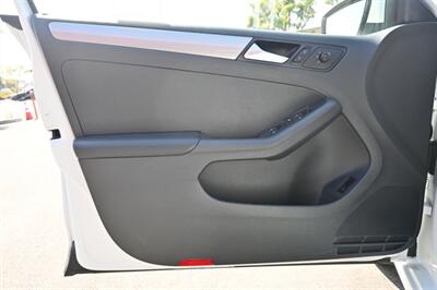2017 Volkswagen Jetta 1.4T S   - Photo 20 - Norwalk, CA 90650-2241