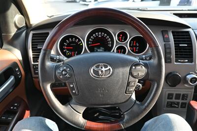 2013 Toyota Sequoia Platinum   - Photo 26 - Norwalk, CA 90650-2241