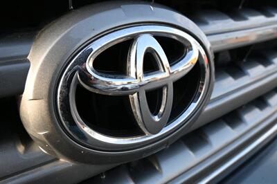 2013 Toyota Sequoia Platinum   - Photo 76 - Norwalk, CA 90650-2241