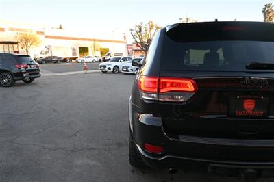 2014 Jeep Grand Cherokee Overland   - Photo 9 - Norwalk, CA 90650-2241
