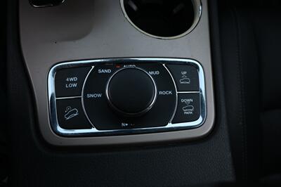 2014 Jeep Grand Cherokee Overland   - Photo 38 - Norwalk, CA 90650-2241