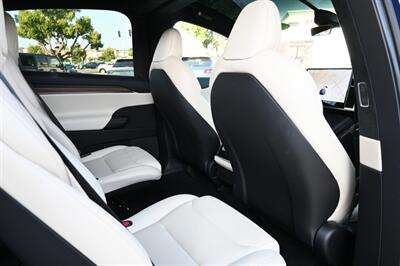 2022 Tesla Model X   - Photo 60 - Norwalk, CA 90650-2241