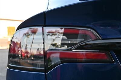 2022 Tesla Model X   - Photo 19 - Norwalk, CA 90650-2241