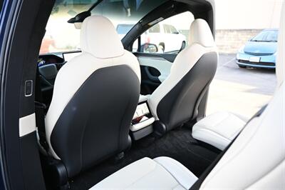 2022 Tesla Model X   - Photo 52 - Norwalk, CA 90650-2241