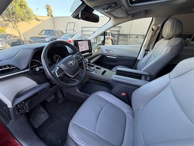 2022 Toyota Sienna XLE 7-Passenger - Photo 24 - Norwalk, CA 90650-2241