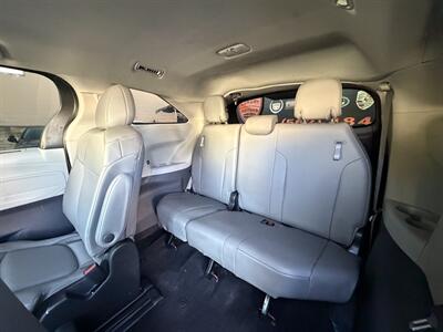 2022 Toyota Sienna XLE 7-Passenger - Photo 31 - Norwalk, CA 90650-2241
