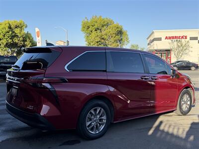 2022 Toyota Sienna XLE 7-Passenger - Photo 14 - Norwalk, CA 90650-2241