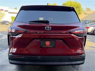 2022 Toyota Sienna XLE 7-Passenger - Photo 11 - Norwalk, CA 90650-2241