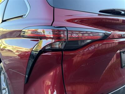 2022 Toyota Sienna XLE 7-Passenger - Photo 10 - Norwalk, CA 90650-2241