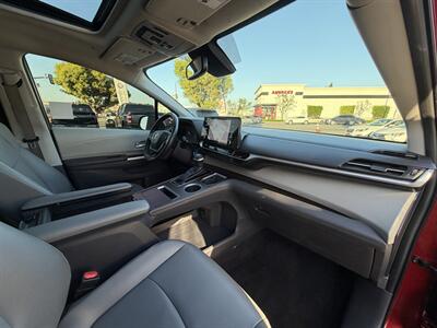 2022 Toyota Sienna XLE 7-Passenger - Photo 41 - Norwalk, CA 90650-2241