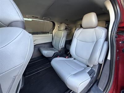 2022 Toyota Sienna XLE 7-Passenger - Photo 30 - Norwalk, CA 90650-2241