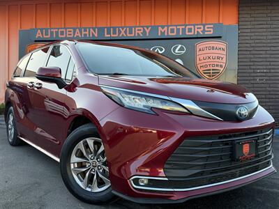 2022 Toyota Sienna XLE 7-Passenger - Photo 1 - Norwalk, CA 90650-2241