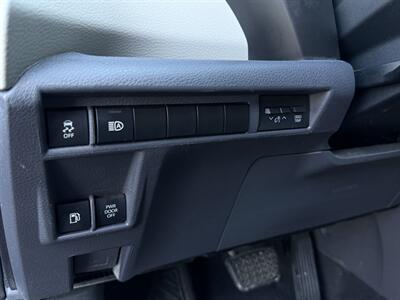 2022 Toyota Sienna XLE 7-Passenger - Photo 25 - Norwalk, CA 90650-2241