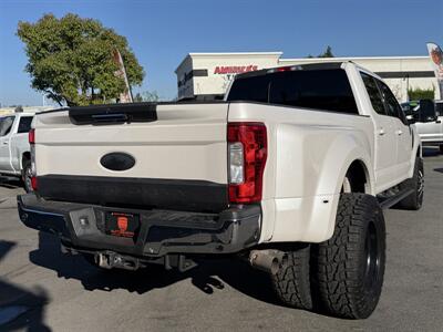 2017 Ford F-350 Super Duty Lariat   - Photo 24 - Norwalk, CA 90650-2241