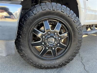 2017 Ford F-350 Super Duty Lariat   - Photo 9 - Norwalk, CA 90650-2241