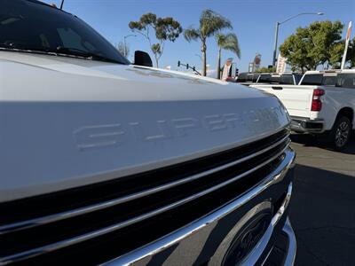 2017 Ford F-350 Super Duty Lariat   - Photo 6 - Norwalk, CA 90650-2241