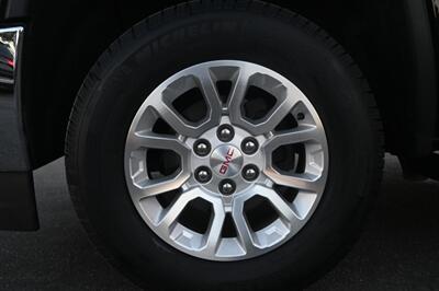 2017 GMC Sierra 1500 SLE   - Photo 16 - Norwalk, CA 90650-2241