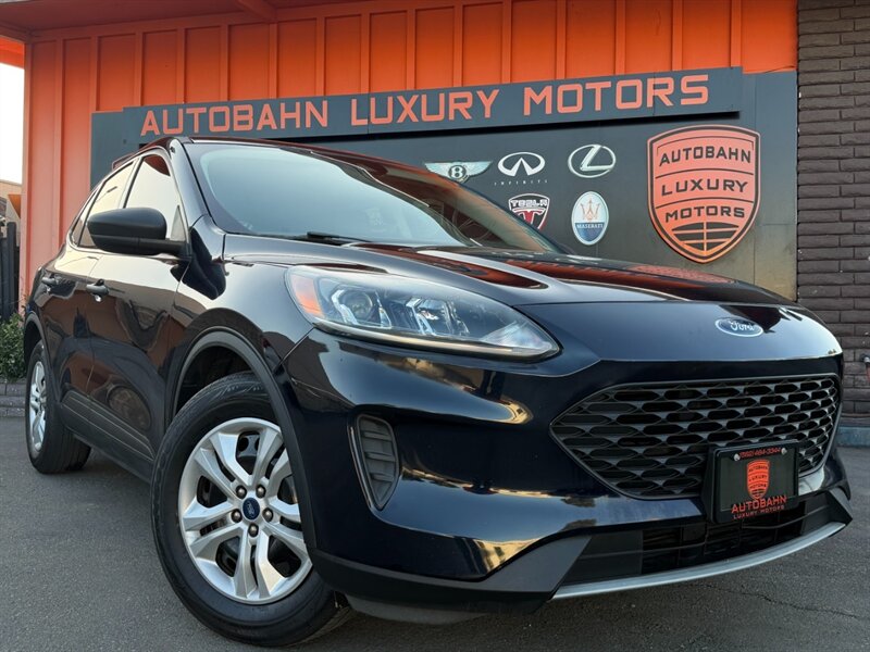 2021 Ford Escape S FWD's photo