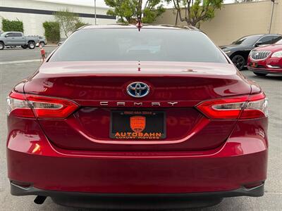 2020 Toyota Camry Hybrid LE   - Photo 10 - Norwalk, CA 90650-2241