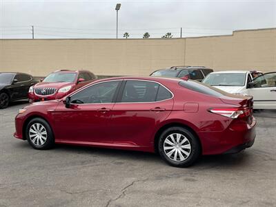 2020 Toyota Camry Hybrid LE   - Photo 8 - Norwalk, CA 90650-2241