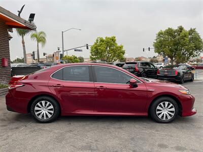 2020 Toyota Camry Hybrid LE   - Photo 16 - Norwalk, CA 90650-2241