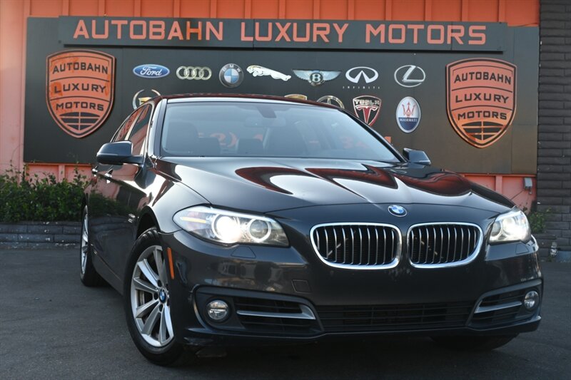 2016 BMW 5 Series 528i  