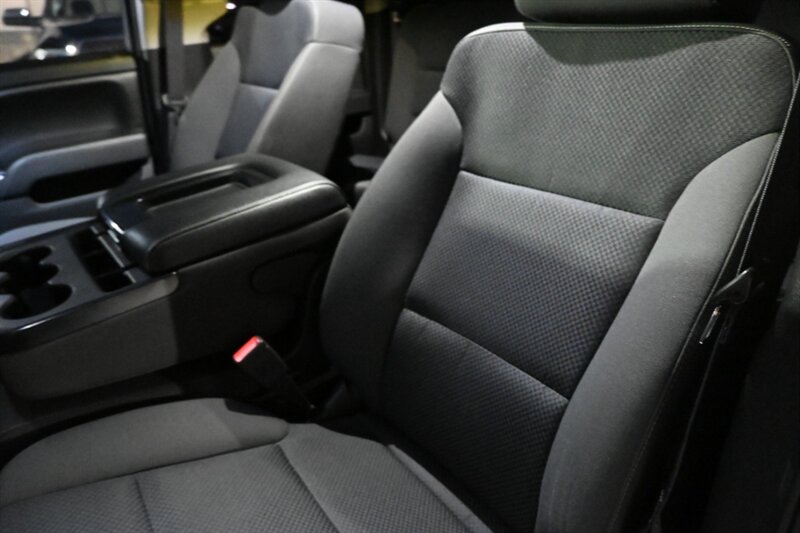 2016 Chevrolet Silverado 1500 LT photo 18