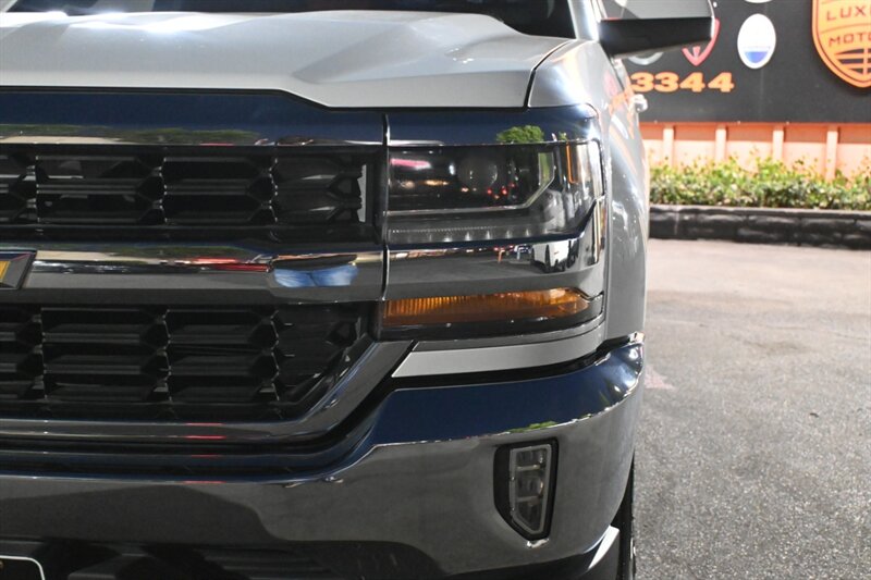 2016 Chevrolet Silverado 1500 LT photo 3