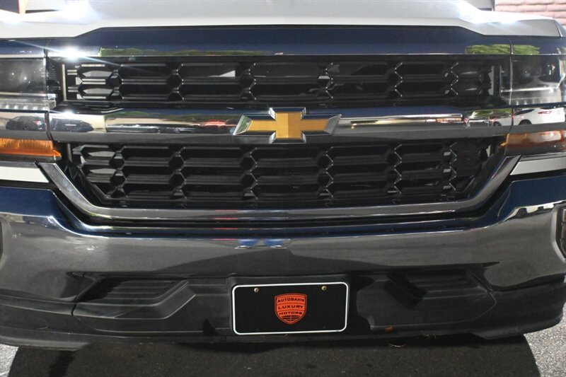 2016 Chevrolet Silverado 1500 LT photo 2