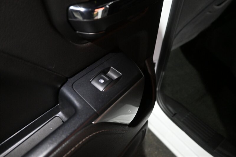 2016 Chevrolet Silverado 1500 LT photo 34