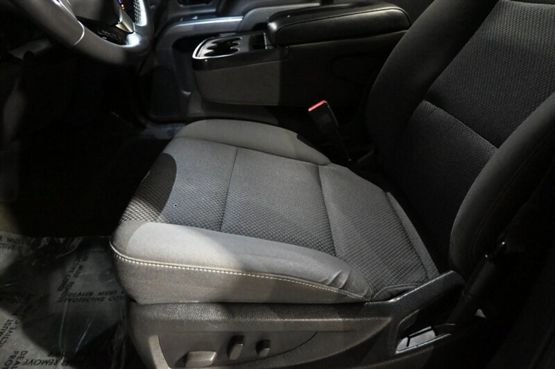 2016 Chevrolet Silverado 1500 LT photo 19