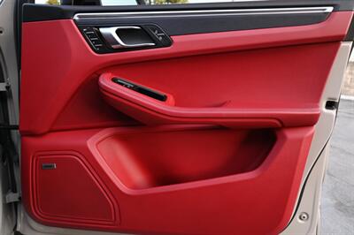 2020 Porsche Macan GTS   - Photo 61 - Norwalk, CA 90650-2241