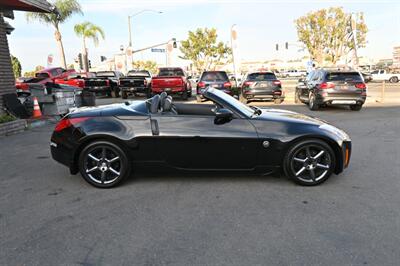 2004 Nissan 350Z Touring   - Photo 21 - Norwalk, CA 90650-2241