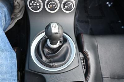 2004 Nissan 350Z Touring   - Photo 38 - Norwalk, CA 90650-2241