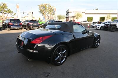 2004 Nissan 350Z Touring   - Photo 12 - Norwalk, CA 90650-2241