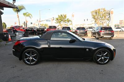 2004 Nissan 350Z Touring   - Photo 13 - Norwalk, CA 90650-2241