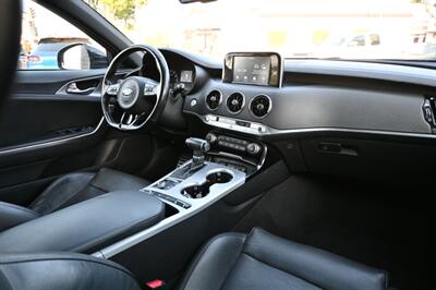 2019 Kia Stinger GT   - Photo 58 - Norwalk, CA 90650-2241