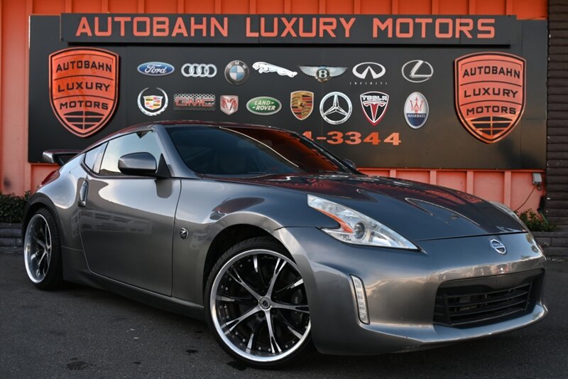 2013 Nissan 370Z Coupe Touring's photo