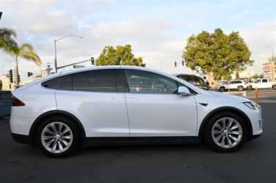 2018 Tesla Model X 75D   - Photo 31 - Norwalk, CA 90650-2241